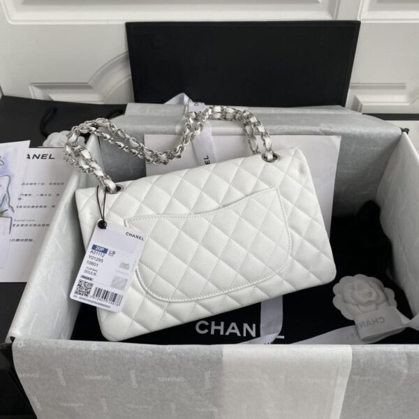 desc_chanel-classic-double-flap-bag_6