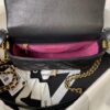 desc_chanel-small-flap-bag_5