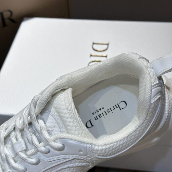 desc_dior-chrono-sneaker_2