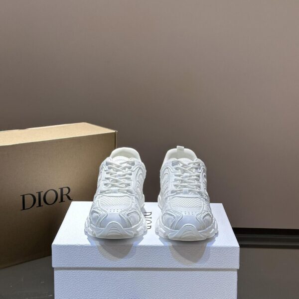 desc_dior-chrono-sneaker_5