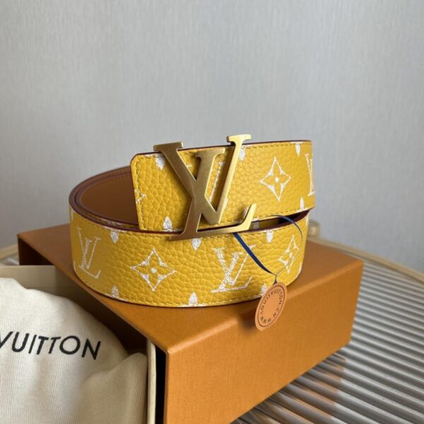 Louis Vuitton Belt LV Initiales