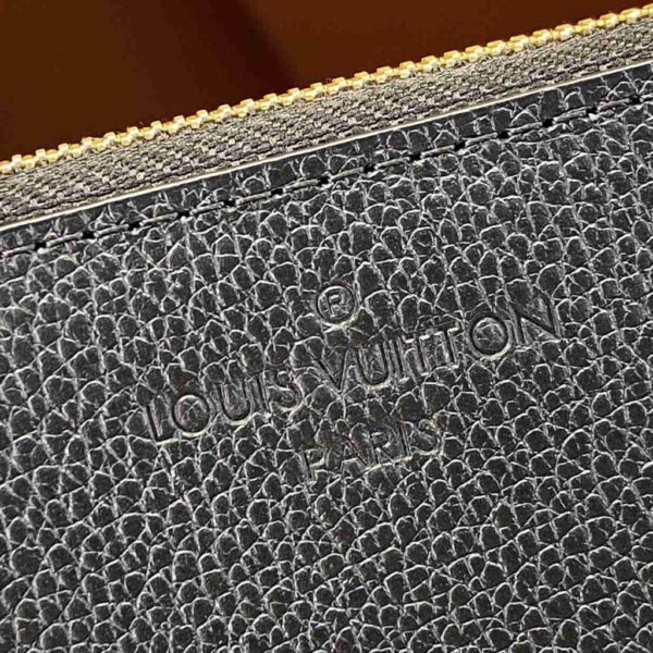 desc_louis-vuitton-daily-pouch-m62048_1