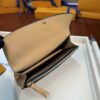 desc_louis-vuitton-emilie-wallet-m62369_8