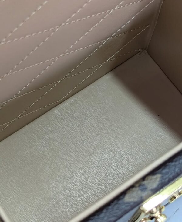 Louis Vuitton Monogram Camera Box Bag - Image 6