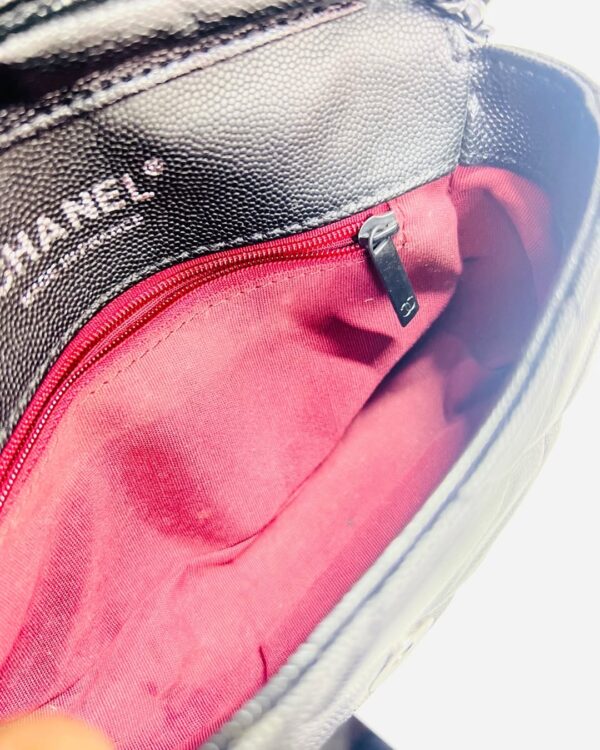 Chanel Cardholder on Chain in Black Caviar - Image 4
