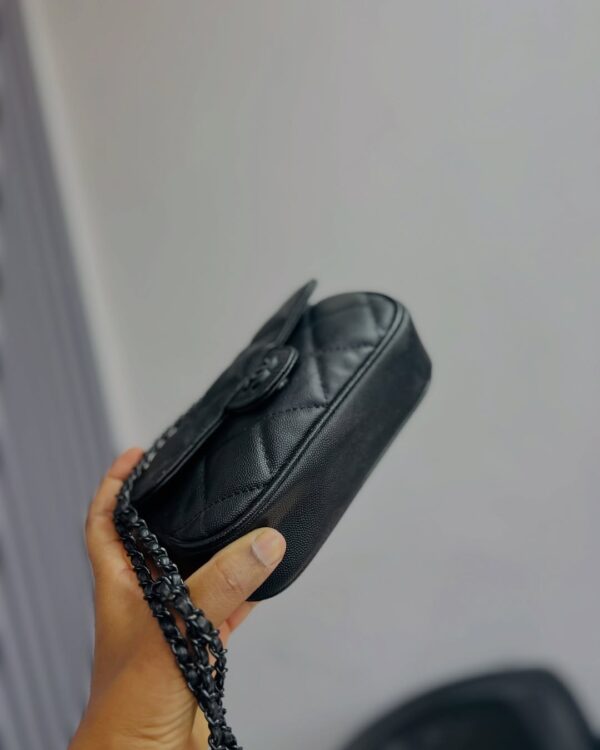 Chanel Cardholder on Chain in Black Caviar - Image 3