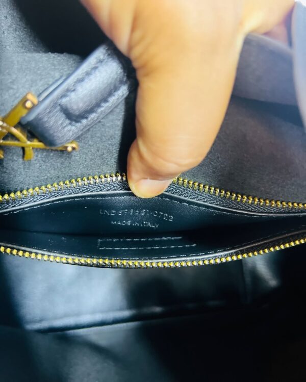 Saint Laurent Le 5 à 7 Supple Large Leather Shoulder Bag - Image 2