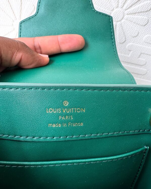 Louis Vuitton Green Ostrich Leather Capucines BB Bag - Image 4