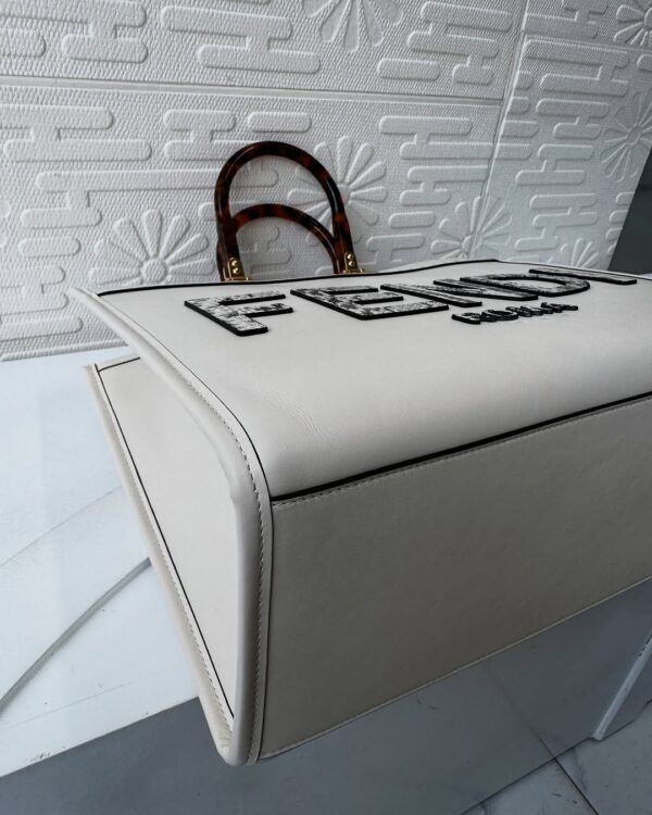 Fendi Sunshine Medium Tote Bag - Image 6