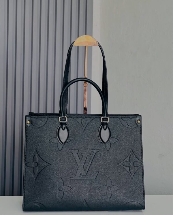 Louis Vuitton OnTheGo MM Tote Bag - Image 6