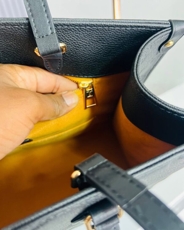 Louis Vuitton OnTheGo MM Tote Bag - Image 7