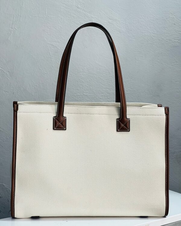 Burberry Medium Freya Tote Bag - Image 2