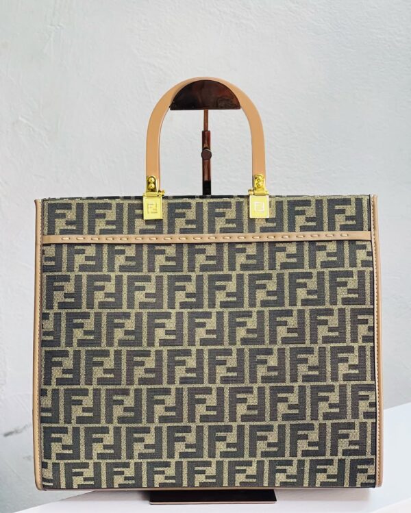 Fendi Zucca Print Sunshine Tote Bag - Image 2