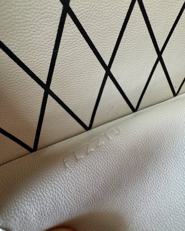 Louis Vuitton Petite Malle Monogram - Image 6