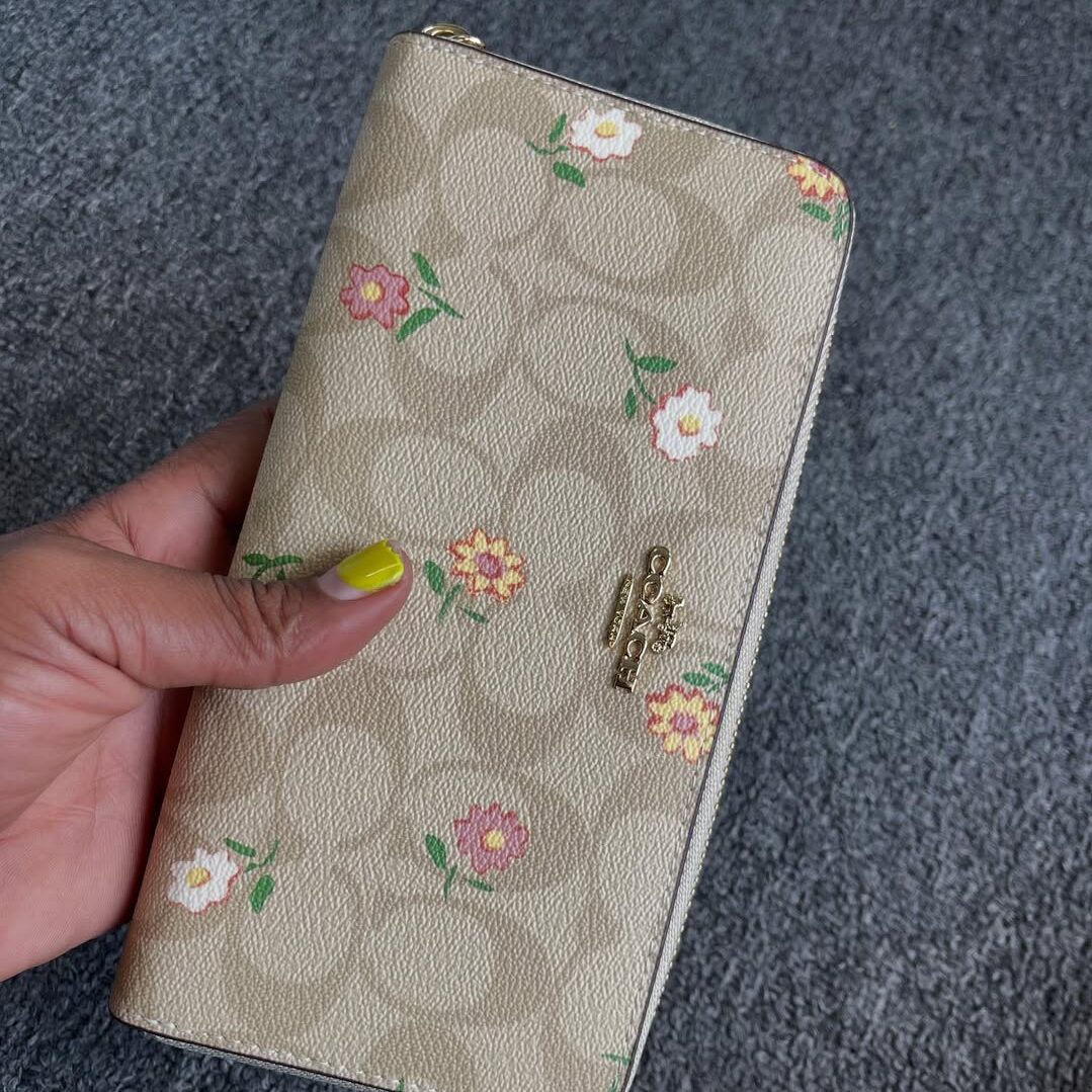 Coach Long Zip Around Wallet in Signature Canvas with Nostalgic Ditsy Print