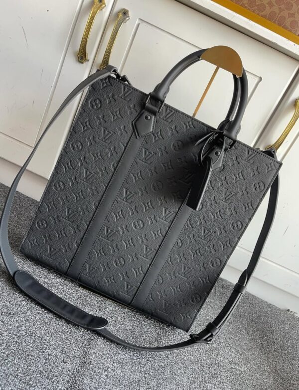 Louis Vuitton Sac Plat Cross Bag in Monogram Taurillon leather
