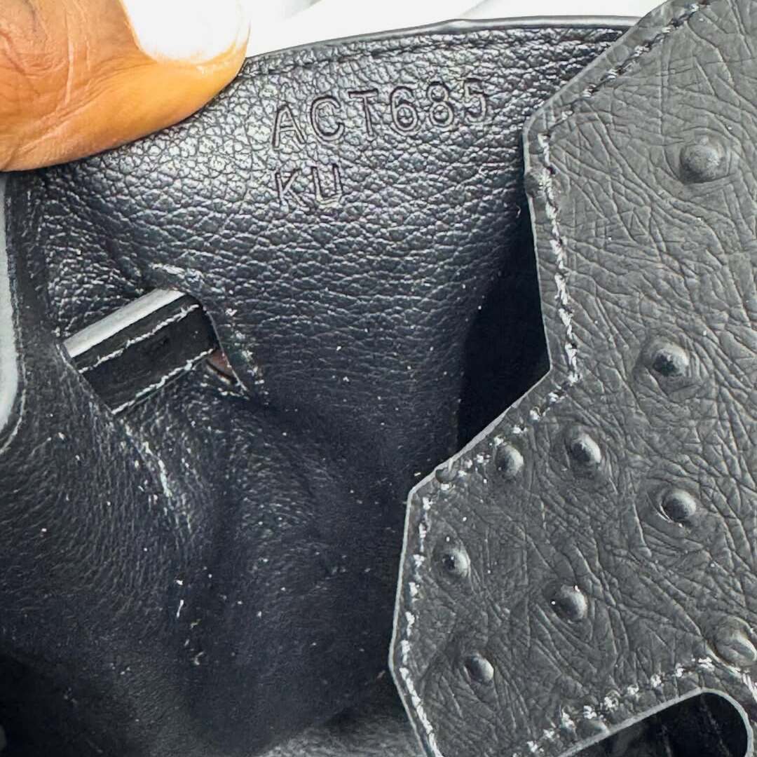 Hermès Birkin 30 in Black Ostrich Leather - Image 8