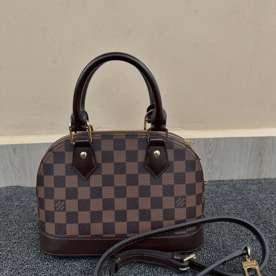 Louis Vuitton Alma BB