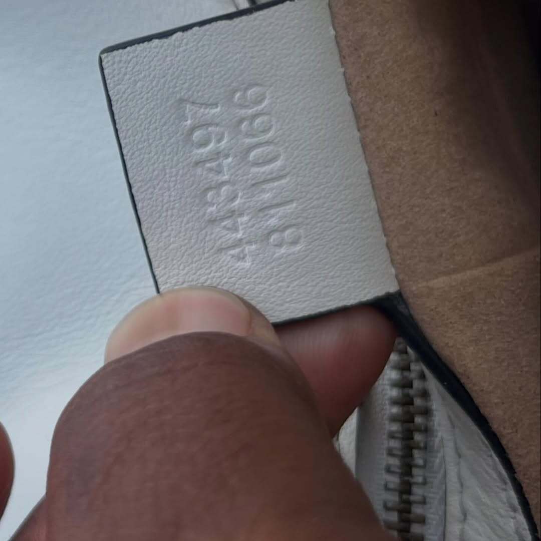 Gucci GG Marmont Small Shoulder Bag - Image 8