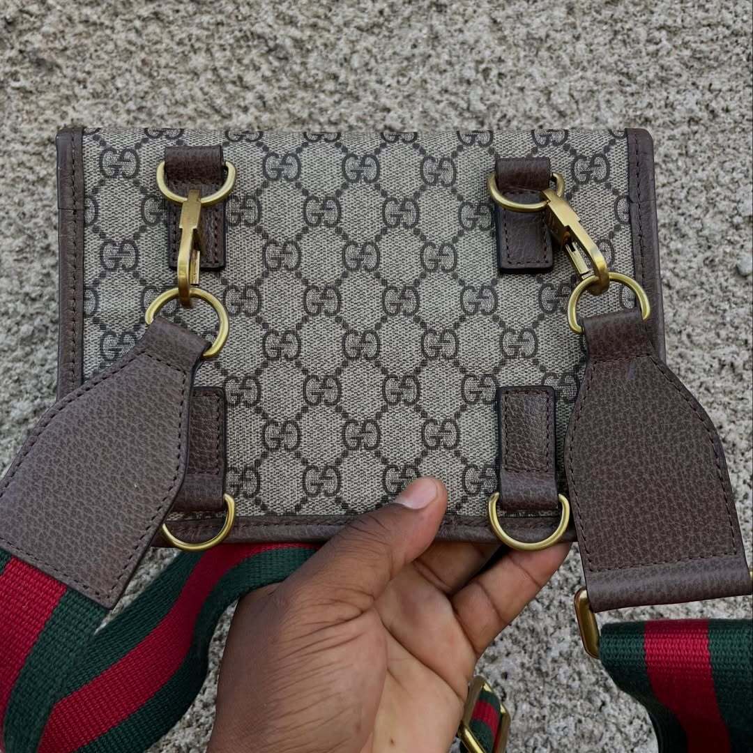 The Gucci Neo Vintage GG Supreme Belt Bag - Image 6