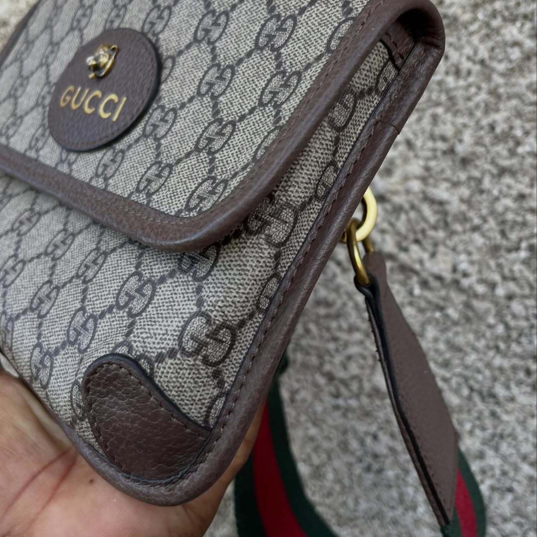 The Gucci Neo Vintage GG Supreme Belt Bag - Image 4