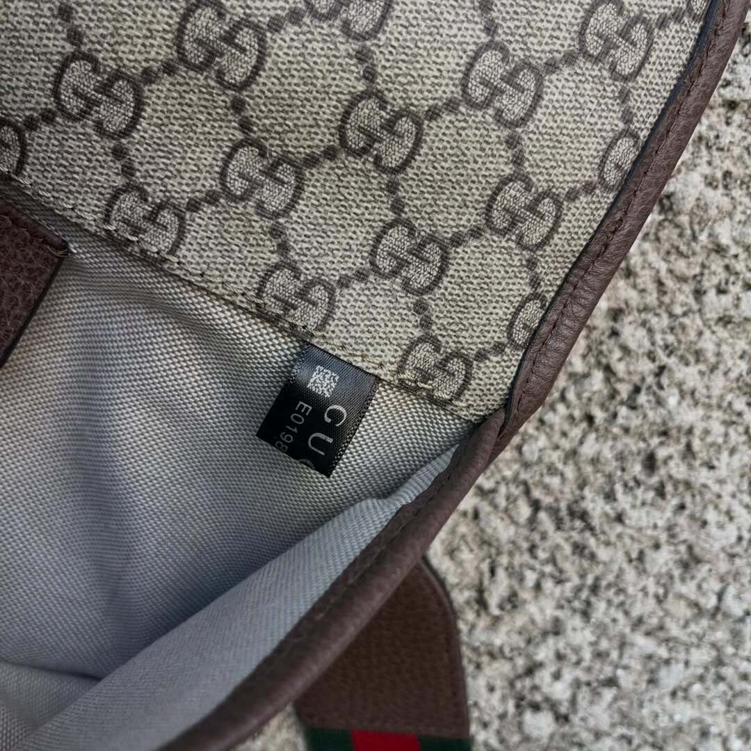 The Gucci Neo Vintage GG Supreme Belt Bag - Image 11
